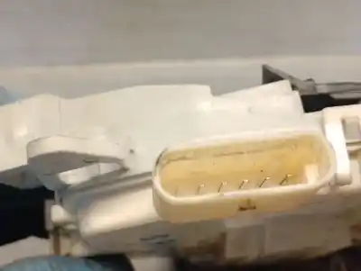 Автозапчасти б/у замок задней правой двери за seat leon (1p1) 1.6 tdi ссылки oem iam 1p1837016d  1p1837016b