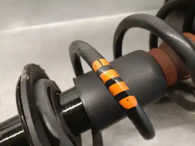 Автозапчастина б/у передній правий амортизатор для audi a4 b8 avant (8k5) 2.0 tdi посилання на oem iam 8k0413031ch 814904005287 sachs 8k0413031ch