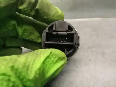 Second-hand car spare part start/stop button for bmw 3 coupé (e92) 320 d oem iam references 697327606 10862510 