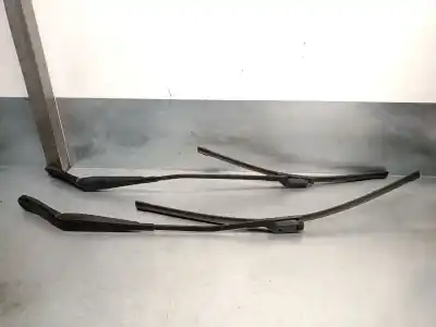 Tweedehands auto-onderdeel ruitenwisser arm rechts voor voor volvo v60 i (155) 1.6 drive oem iam-referenties 30753504