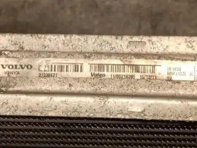 Peça sobressalente para automóvel em segunda mão intercooler por volvo v60 i (155) 1.6 drive referências oem iam 31338471 mm112je valeo 