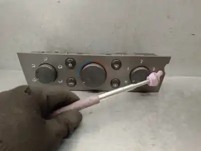 Pezzo di ricambio per auto di seconda mano controllo riscaldamento / aria condizionata per opel vectra c gts (z02) 1.8 16v (f68) riferimenti oem iam 13138190 69550001 valeo 13138190