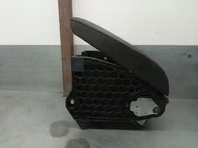 Second-hand car spare part CENTER ARMREST for SKODA SUPERB II (3T4)  OEM IAM references 3T0864207C  3T0864207C