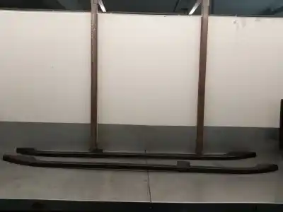 Peça sobressalente para automóvel em segunda mão barras porta-bagagens de tejadilho por bmw x5 (e70) xdrive 35 d referências oem iam 51137158529