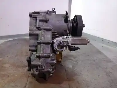 Pièce détachée automobile d'occasion boîte de transfert pour bmw x3 (e83) 2.0 sd références oem iam 27107567845 137744 27103455131