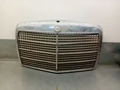 Автозапчастина б/у передня решіта для MERCEDES-BENZ CLASE E (W114/W115) BERLINA 3.0 Diesel Посилання на OEM IAM 1158880523  