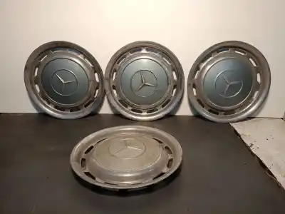 Pièce détachée automobile d'occasion CAPUCHONS DE MOYEUX pour MERCEDES-BENZ CLASE E (W114/W115) BERLINA  Références OEM IAM A1154010324  
