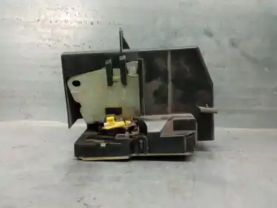 Peça sobressalente para automóvel em segunda mão fechadura da porta traseira esquerda por renault clio ii (bb_, cb_) 1.2 (bb0a, bb0f, bb10, bb1k, bb28, bb2d, bb2h, cb0a,... referências oem iam 825031992r