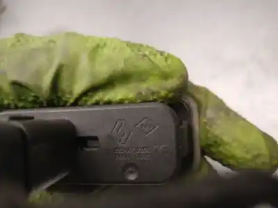 Pièce détachée automobile d'occasion Poignée Extérieure De Coffre / Hayon pour RENAULT MODUS / GRAND MODUS (F/JP0_) 1.5 DCI 90 Références OEM IAM 8200076256  