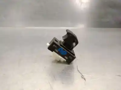 Second-hand car spare part right front power window switch for jeep compass (mp, m6, mv, m7) 1.4 multiair oem iam references 6bz29lxhaa  6bz29lxhaa