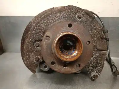 Second-hand car spare part front right knuckle for bmw 1 (e87) 116 d oem iam references 31216764444  31216793924