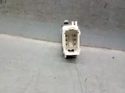 Piesă de schimb auto la mâna a doua panou comanda geamuri electrice spate stanga pentru renault scénic ii (jm0/1_) 1.6 16v (jm1r) referințe oem iam 8200220507  8200220507