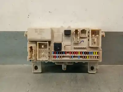 Peça sobressalente para automóvel em segunda mão caixa de fusíveis e relés por volvo s40 ii (544) 2.0 d referências oem iam 8690722