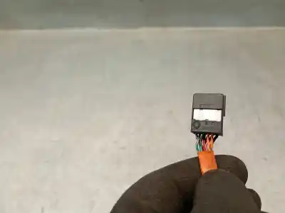 Автозапчасти б/у задний вид справа за renault modus / grand modus (f/jp0_) 1.5 dci (fp0f, jp0f) ссылки oem iam 7701065902  