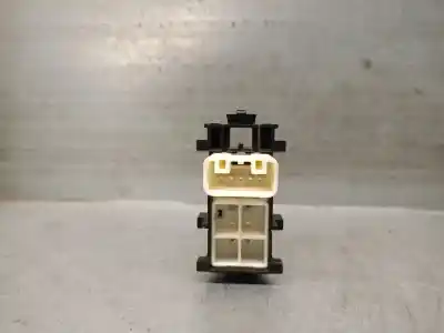 Автозапчасти б/у выключатель переднего правого окна за toyota yaris (_p13_) 1.5 hybrid (nhp130_) ссылки oem iam 19282918  