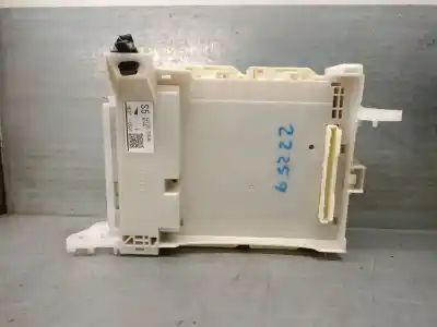 Автозапчасти б/у блок реле/предохранителей за toyota yaris (_p13_) 1.5 hybrid (nhp130_) ссылки oem iam 8273052k40 8b270506 