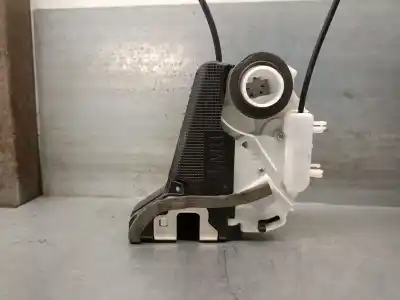 Автозапчастина б/у замок дверей заднього лівого для toyota yaris (_p13_) 1.5 hybrid (nhp130_) посилання на oem iam 690600d310  690600d310