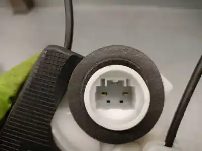 Автозапчастина б/у замок дверей заднього лівого для toyota yaris (_p13_) 1.5 hybrid (nhp130_) посилання на oem iam 690600d310  690600d310