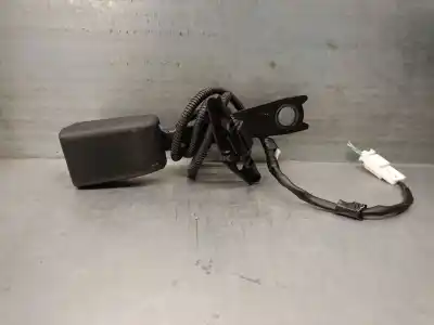 Автозапчасти б/у крюк для пояса за toyota yaris (_p13_) 1.5 hybrid (nhp130_) ссылки oem iam 732300d330c0