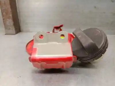 Автозапчасти б/у наружная крышка топлива за toyota yaris (_p13_) 1.5 hybrid (nhp130_) ссылки oem iam 773500d080  773500d080