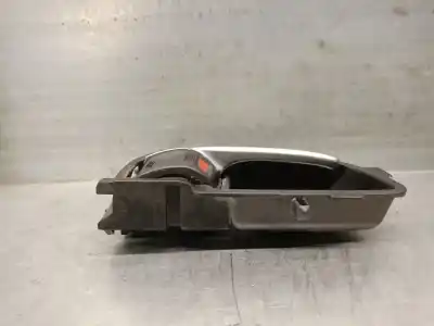 Автозапчасти б/у внутри передней правой ручки за toyota yaris (_p13_) 1.5 hybrid (nhp130_) ссылки oem iam 692050d271 692050d201 692050d450c1