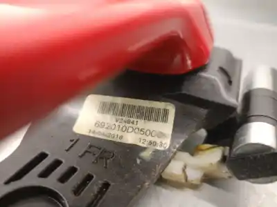 Автозапчасти б/у наружная рукоятка передняя справа за toyota yaris (_p13_) 1.5 hybrid (nhp130_) ссылки oem iam 692010d05000  692010d050