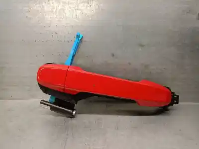 Автозапчасти б/у задняя левая наружная ручка за TOYOTA YARIS (_P13_) 1.5 HYBRID (NHP130_) ссылки OEM IAM 692040D09000  692040D090