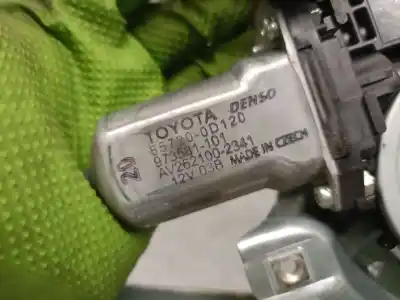 Автозапчастина б/у регулятор скла заднього правого для toyota yaris (_p13_) 1.5 hybrid (nhp130_) посилання на oem iam 857200d120 973581101 698300d220