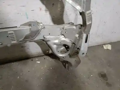 Peça sobressalente para automóvel em segunda mão charrió / suporte de eixo dianteiro por bmw 1 (e87) 116 d referências oem iam 31116785639  31116785639