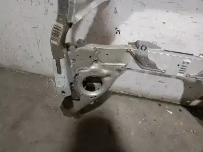 Peça sobressalente para automóvel em segunda mão charrió / suporte de eixo dianteiro por bmw 1 (e87) 116 d referências oem iam 31116785639  31116785639