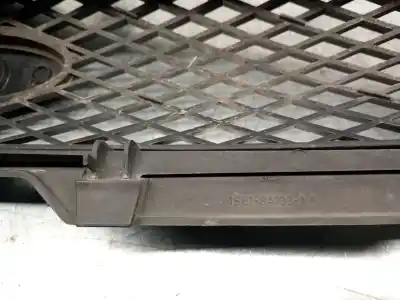 Pezzo di ricambio per auto di seconda mano griglia anteriore per ford fiesta iv (ja_, jb_) 1.8 di riferimenti oem iam 1s618a133aa  1127347