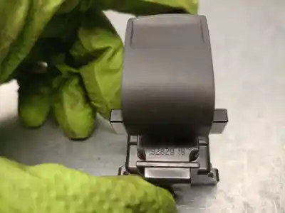 Автозапчасти б/у управление задними левыми стеклами за toyota yaris (_p13_) 1.5 hybrid (nhp130_) ссылки oem iam 19282918  