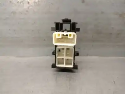 Автозапчастина б/у управління склами задніх правіх для toyota yaris (_p13_) 1.5 hybrid (nhp130_) посилання на oem iam 19282919  