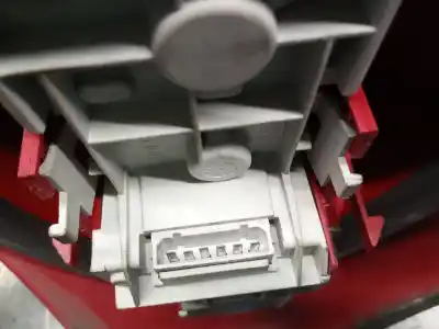 Автозапчасти б/у правый задний фонарь за audi a3 (8l1) 1.9 tdi ссылки oem iam 8l0945096a  8l0945096a