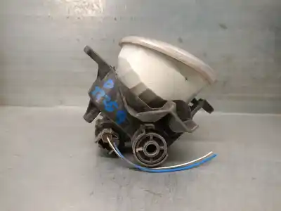 Автозапчастина б/у правий протитуман для toyota yaris (_p13_) 1.5 hybrid (nhp130_) посилання на oem iam 8121002110 90008490 valeo 8121002110