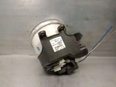 Автозапчасти б/у левая противотуманная фара за toyota yaris (_p13_) 1.5 hybrid (nhp130_) ссылки oem iam 8122002110 90008497 valeo 8122002110