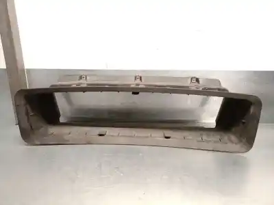 Автозапчасти б/у передняя решетка радиатора за BMW 1 (E87) 118 D ссылки OEM IAM 51647117629  51647117629