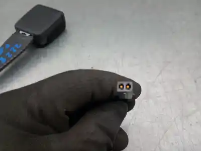 Автозапчасти б/у крюк для ремня передний правый за seat ateca (kh7, khp) 1.4 tsi ссылки oem iam 5na857756a  5na857756a