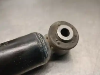 Автозапчасти б/у задний левый амортизатор за toyota yaris (_p13_) 1.5 hybrid (nhp130_) ссылки oem iam 485300df11 03031000489 kyb 485300df11