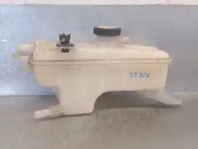 Second-hand car spare part coolant expansion tank for toyota rav 4 iv (_a4_) 2.5 hybrid (ava42_) oem iam references 1647028113