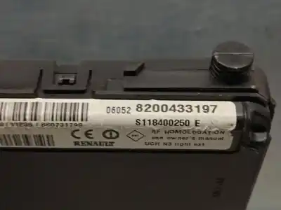 Second-hand car spare part fuse box unit for renault scenic ii authentique oem iam references 8200433197 s118400250e siemens 