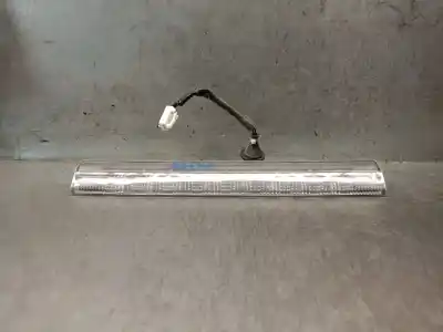 Second-hand car spare part central brake light for toyota rav 4 iv (_a4_) 2.5 hybrid (ava42_) oem iam references 8157060110