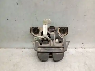 Автозапчасти б/у замок багажника/ворот за audi a4 b5 (8d2) 1.9 tdi ссылки oem iam 8d9827505d  8l0827505f