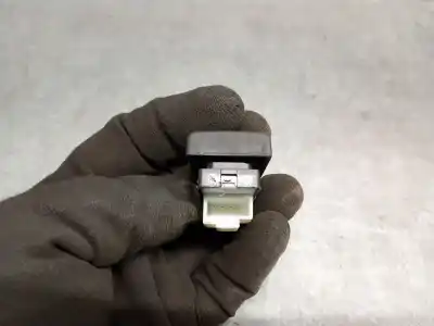 Pezzo di ricambio per auto di seconda mano interruttore per skoda fabia ii combi (545) 1.9 tdi riferimenti oem iam 5j0962125  5j0962125