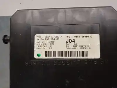 Автозапчасти б/у блок реле/предохранителей за peugeot 307 (s1) xs ссылки oem iam 9651197680a  