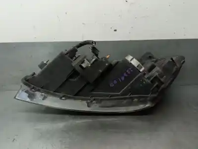 Автозапчасти б/у правая фара за kia cee'd fastback (ed) 1.6 crdi 115 ссылки oem iam 92102a  