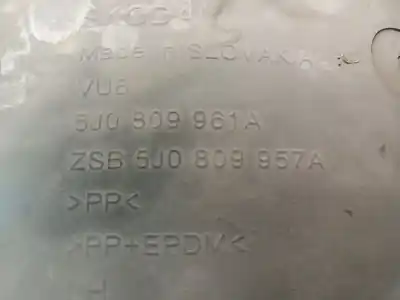 Автозапчастина б/у передня ліва колесна арка для skoda fabia ii combi (545) 1.9 tdi посилання на oem iam 5j0809961a  5j0809957a