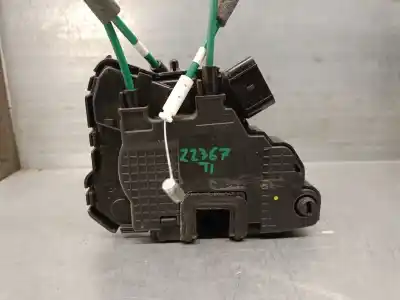 Second-hand car spare part rear left door lock for ssangyong xlv suv e-xgi 160 oem iam references 7132035001  