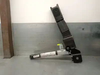 Автозапчастина б/у піднатяжач подушки безпеки лівий для SSANGYONG XLV SUV E-XGI 160 Посилання на OEM IAM 7466135000LBH  