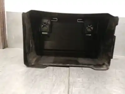 Second-hand car spare part decorative moulding for ssangyong xlv suv e-xgi 160 oem iam references 2684035100  